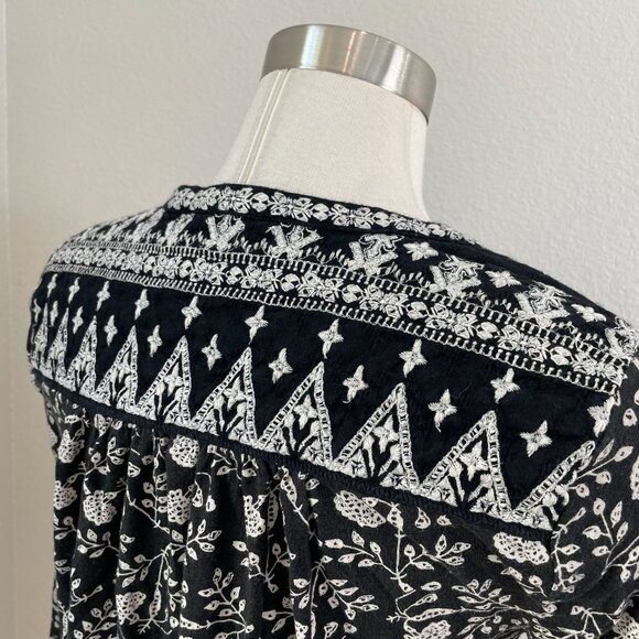 Lucky Brand Womens Medium Floral Boho Blouse Black White Embroidered Top Shirt - Picture 3 of 10